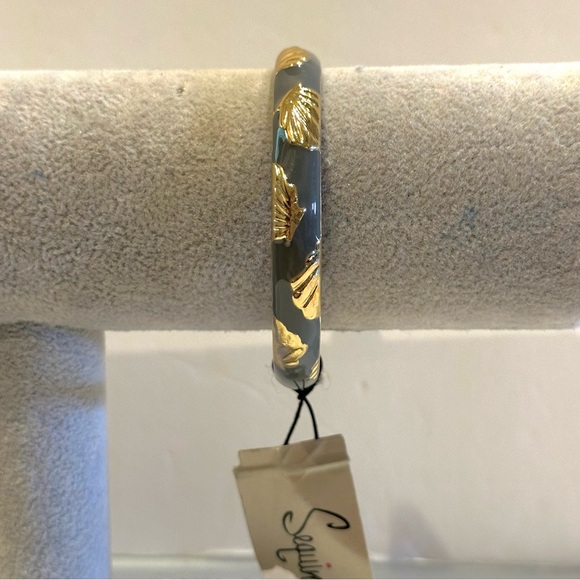 NWT Sequin by Nordstrom Clamper Bangle Bracelet- gray enamel, gold tone seashell - Picture 7 of 12